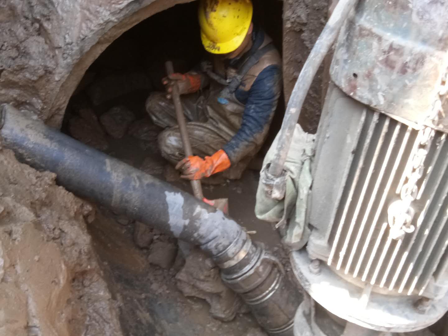 南宝镇管道清淤