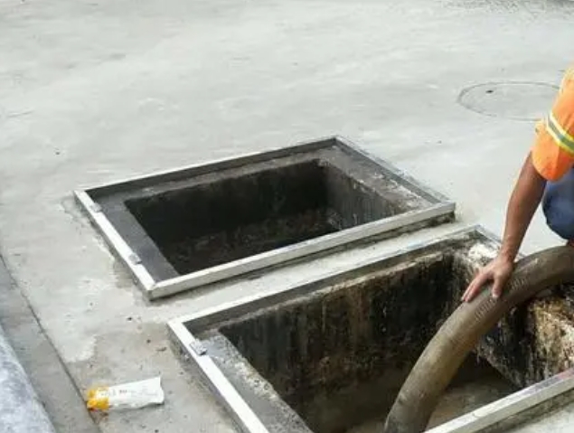 南宝镇化粪池清理